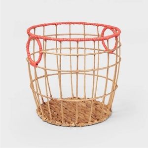 PILLOWFORT NWT woven basket -natural with fresh melon rim -small -12”